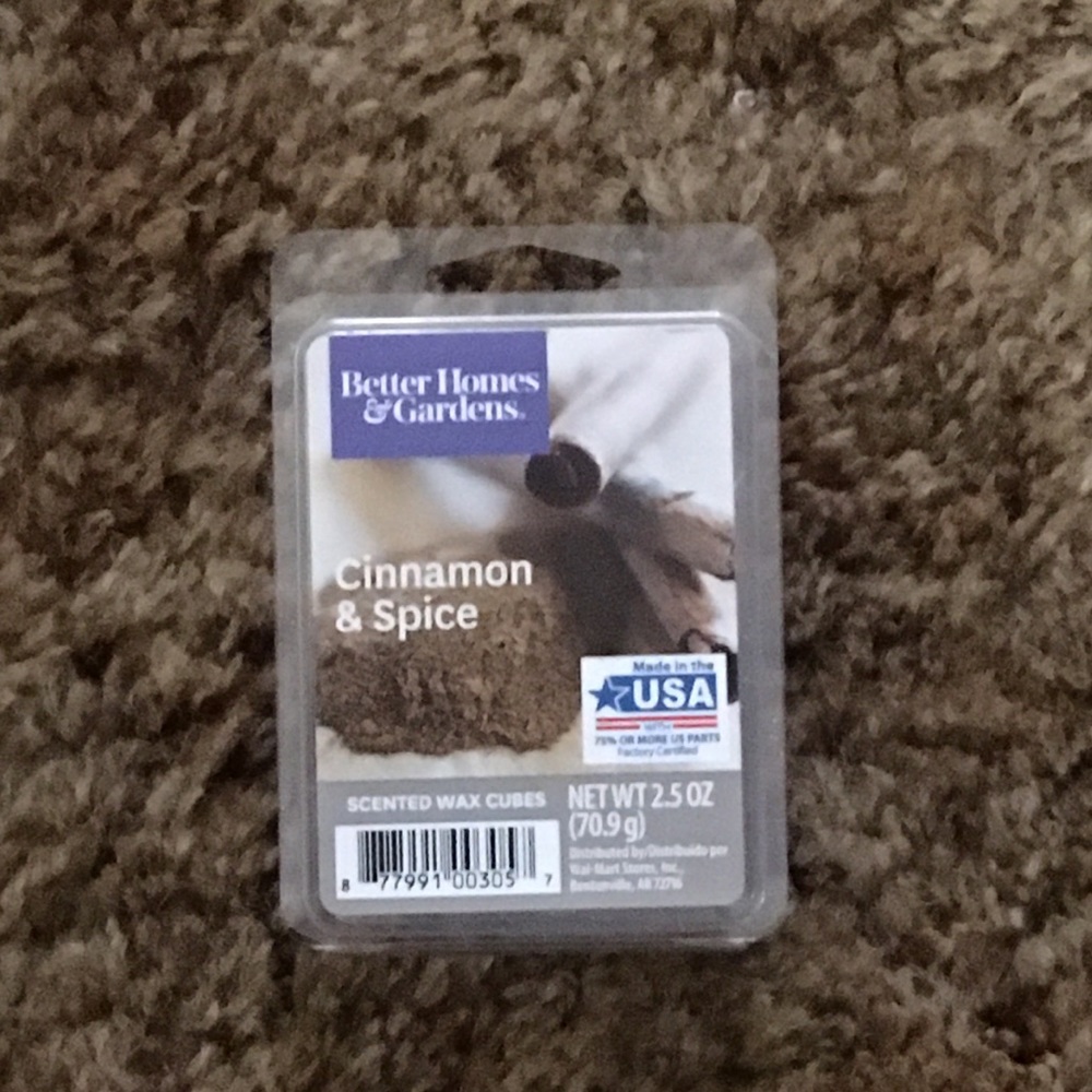 Scented wax cubes